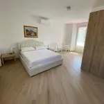 게스트하우스 Around Maggiore 레노 디 레기우노