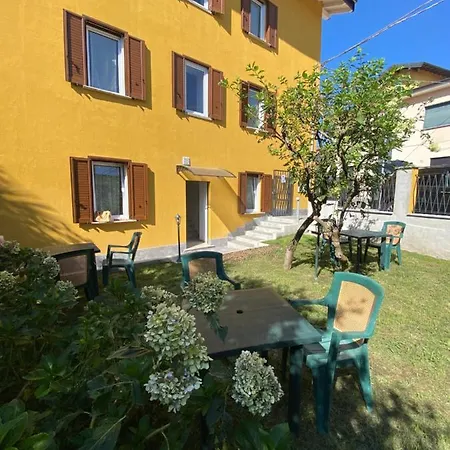 ゲストハウス Around Maggiore