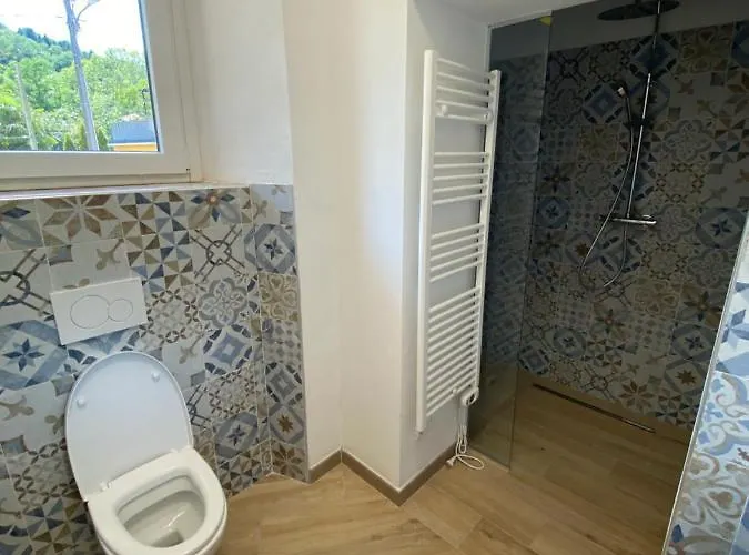 Around Maggiore 게스트하우스 3*