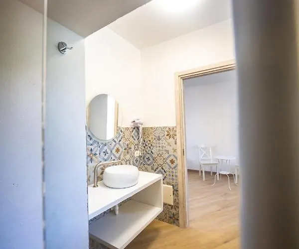 Around Maggiore 게스트하우스