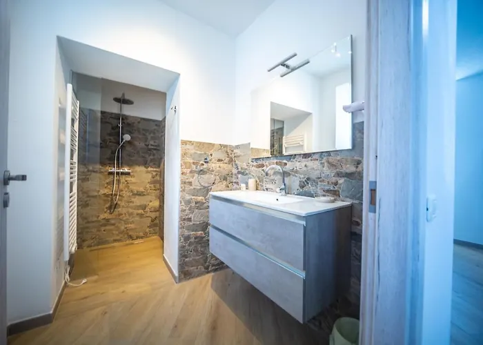 Around Maggiore 게스트하우스 레노 디 레기우노